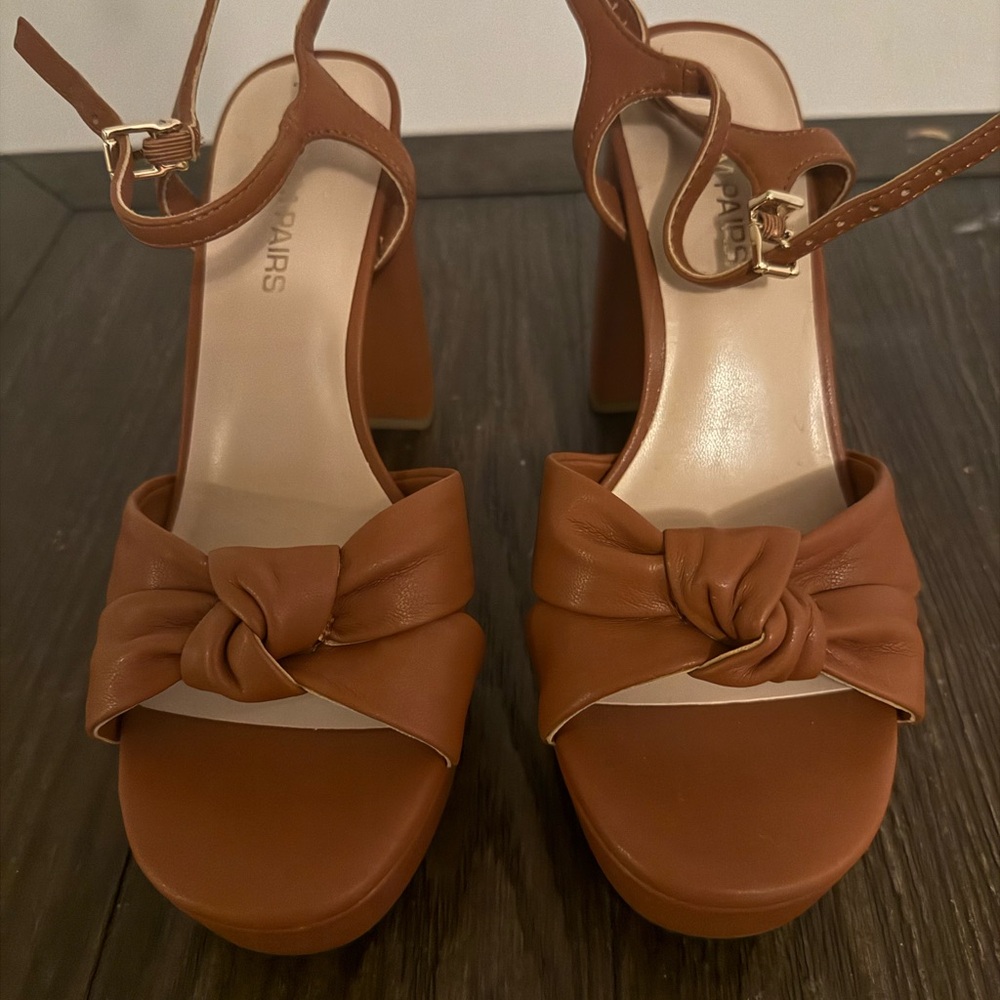 Dream Pairs Brown Knotted Heels